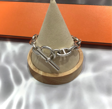【ヴィンテージ】HERMESブレスレットをご紹介!