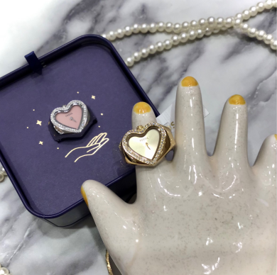【FOSSIL】可愛いハート型のウォッチリング♡