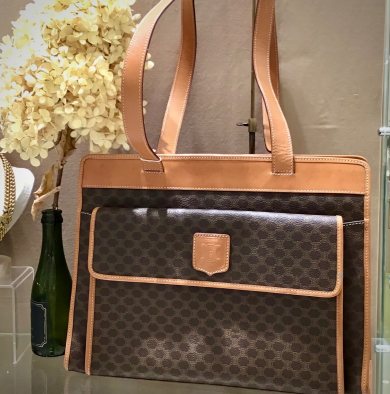 【ヴィンテージ】CELINEバッグをご紹介!