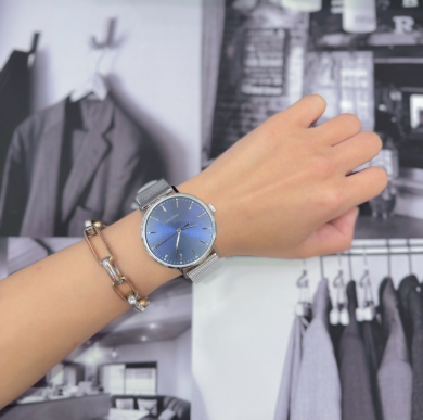 【チックタック】ユニセックスで使える!シンプルなカルバン・クラインウォッチ