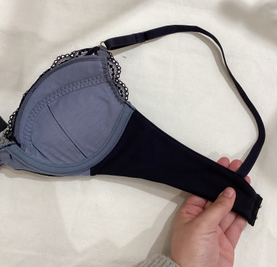 アンダー楽チン♪締め付けの少ないブラジャー