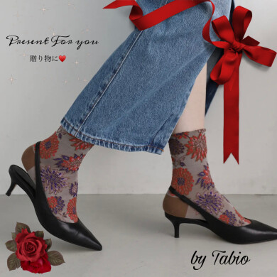 贈り物に🎁花柄ソックス