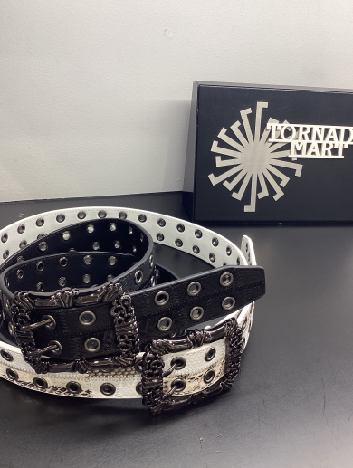 3種のレザー使用のベルト⁉️