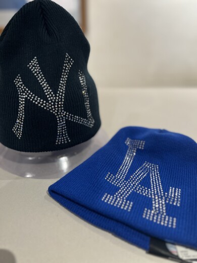 【NEWERA】ベーシック ビーニー Rhinestone ラインストーン ビッグロゴ