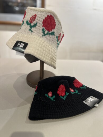 【NEWERA】KNIT BUCKET ROSE BLACK
