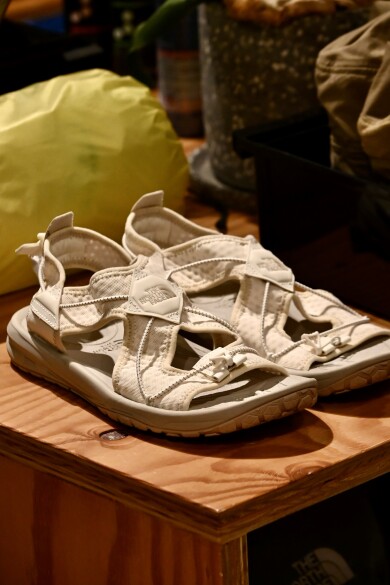 夏といえばサンダル☀️👡