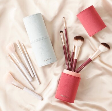 【NEW】秋色を楽しむ🧡新作メイクブラシセット🦔🍁🤎