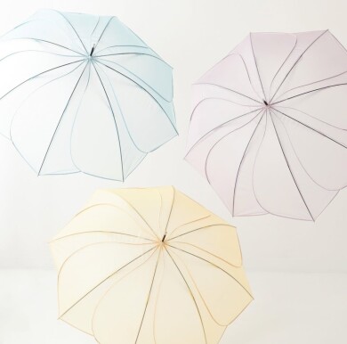 【NEW】お花みたいな長傘で🌼*・雨の日もHappyに🩷 ̖́-