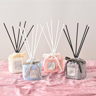 【NEW】キラッとしたツイード生地が可愛い🪄.*フレグランスディフューザー🌼*・