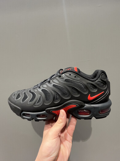 NIKEからアツいの入りました!