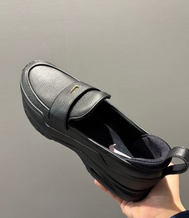 【新作】NIKE ローファー✨