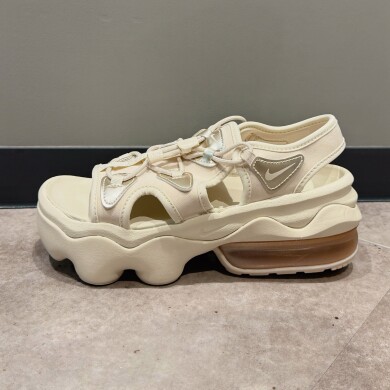 ココサンダル新色🌟