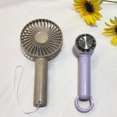 🏖️夏の必需品☀️ハンディファン
